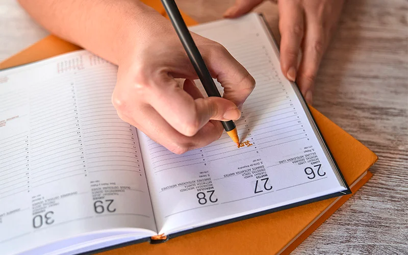 7 Ways Contractors Stay Organized on the Job
